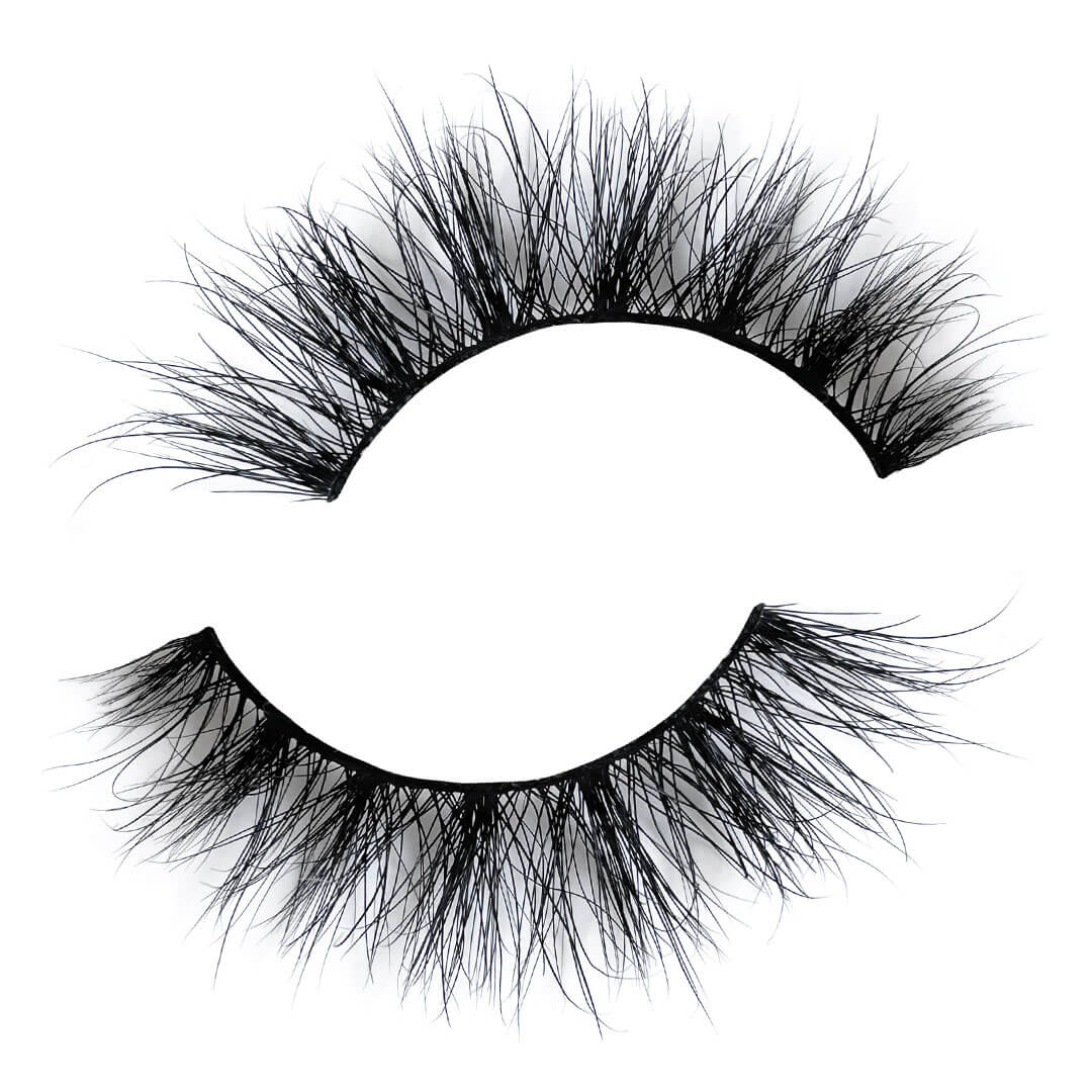 Genele false de lux pentru mirese 'Wedding Day' de la Mink Lash, prezentate în ambalajul lor elegant, premium, gata să completeze un look de nuntă perfect.
