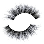 Genele false de lux pentru mirese 'Wedding Day' de la Mink Lash, prezentate în ambalajul lor elegant, premium, gata să completeze un look de nuntă perfect.
