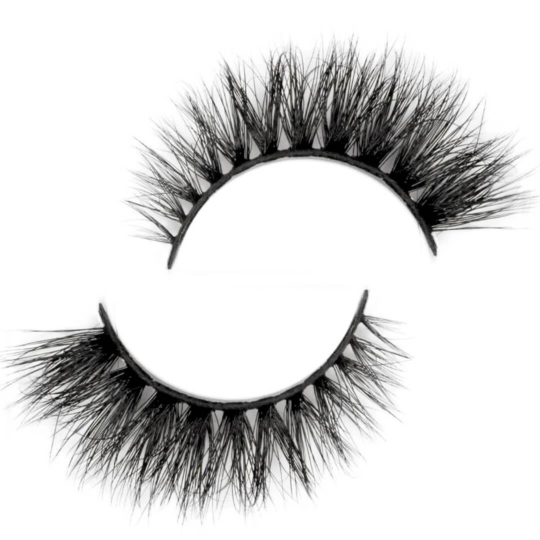 Genele false de lux 'Cat Eyes' din Colecția Heritage de la Mink Lash, cu designul lor specific pentru alungirea ochiului.