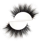 Genele false de lux 'Rolling Stone' de la Mink Lash, cu design dramatic și volum 3D, prezentate în ambalajul lor premium, negru.